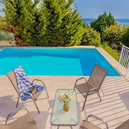 Danai Villa