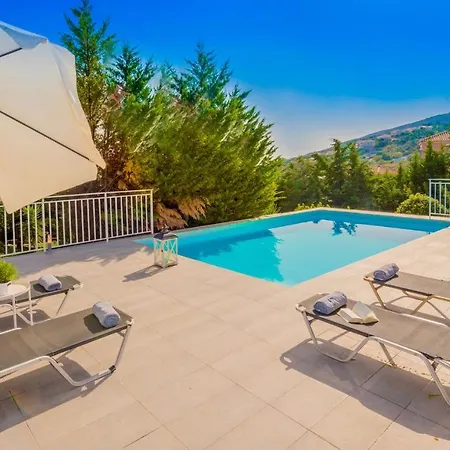Danai Villa